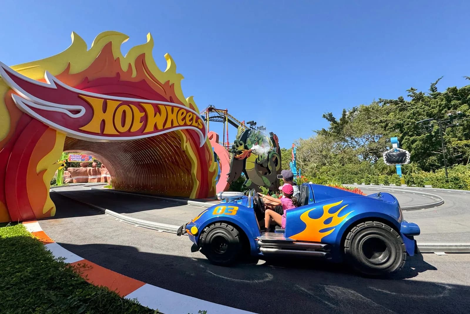Carrinho na área Hot Wheels do Beto Carrero World